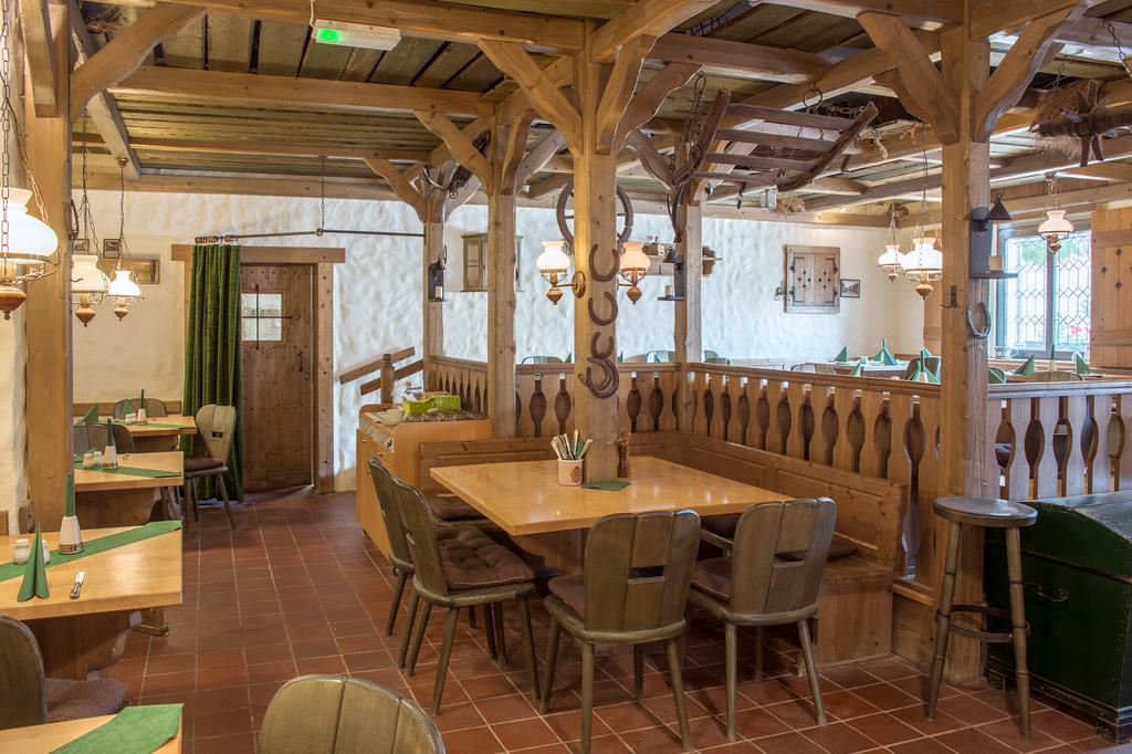 Hotel Schwarzer Adler Tangermünde المظهر الخارجي الصورة