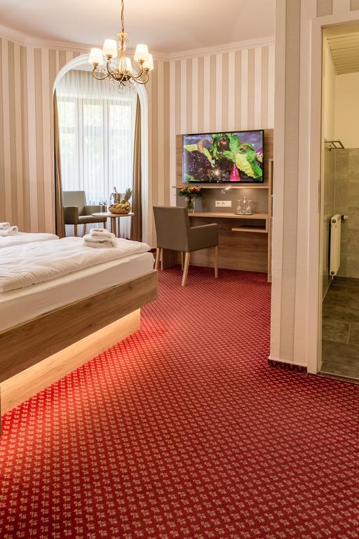 Hotel Schwarzer Adler Tangermünde المظهر الخارجي الصورة