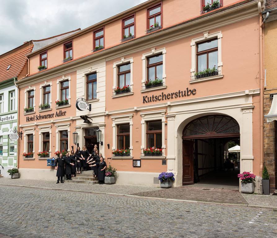 Hotel Schwarzer Adler Tangermünde المظهر الخارجي الصورة