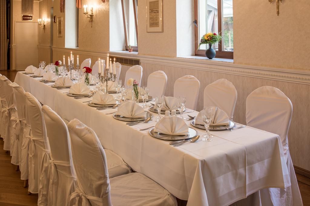 Hotel Schwarzer Adler Tangermünde المظهر الخارجي الصورة