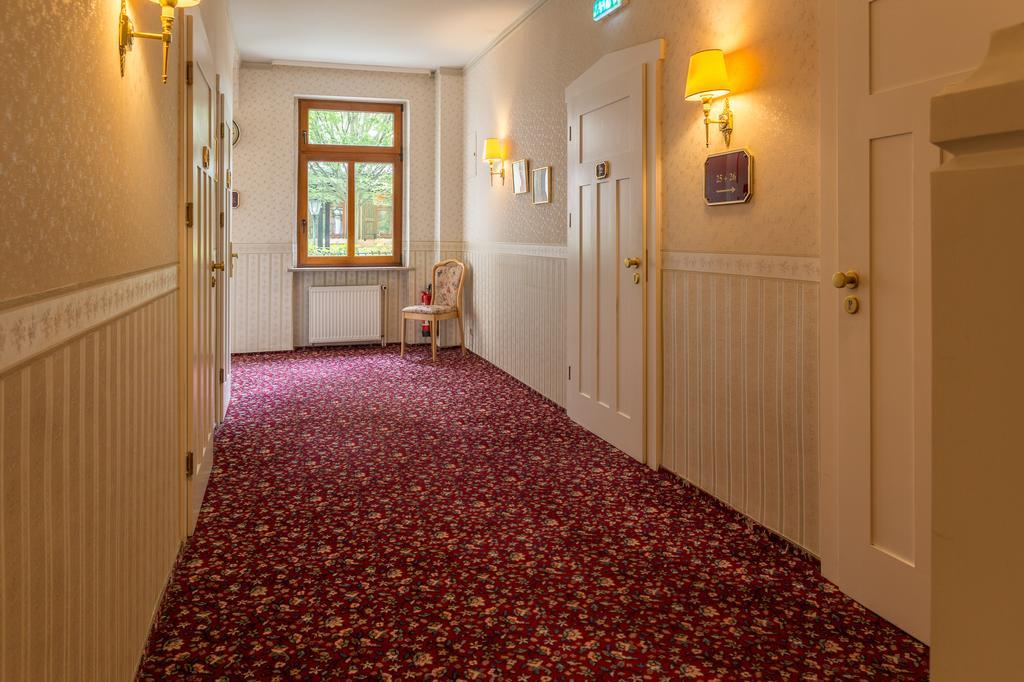 Hotel Schwarzer Adler Tangermünde المظهر الخارجي الصورة